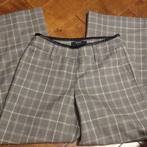 Victoria - Marisa Fit - plaid pants sz 6